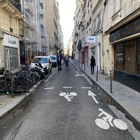 Paris Marais Arev-2